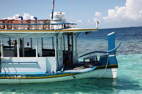 Het schip in de Maldiven — Stockfoto