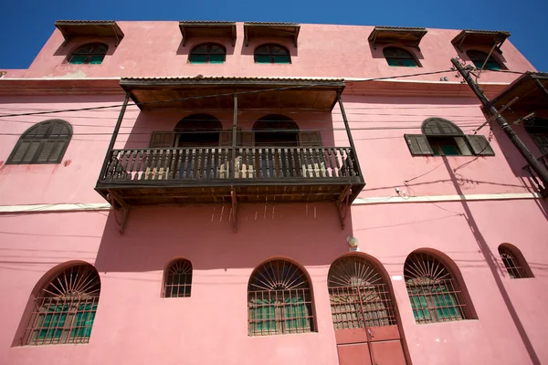 Růžový dům v saint-louis — Stock fotografie
