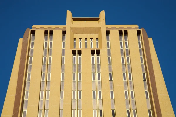Σύγχρονο κτίριο πρόσοψη στο Μπαμάκο γραφείων — Φωτογραφία Αρχείου