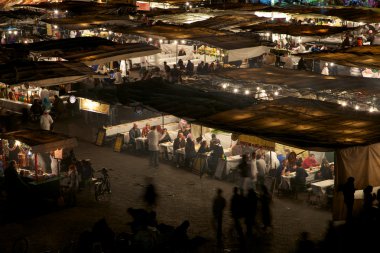 Marakeş'te djamaa el fna Meydanı