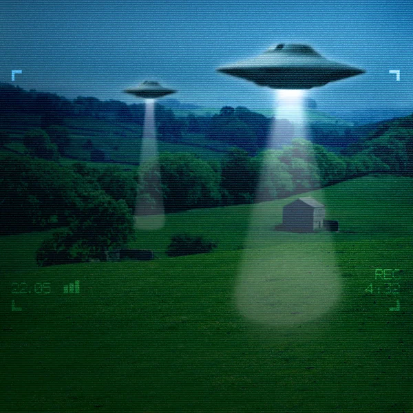 UFO in a meadow — Stock Photo, Image