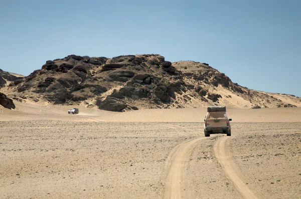 Offroad in de woestijn skeleton coast — Stockfoto