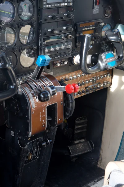 Cockpit eines Safari-Flugzeugs — Stockfoto