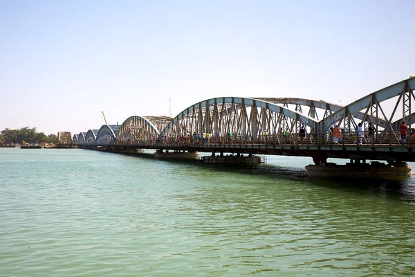 Υπηρεσίες γέφυρα Pont — Φωτογραφία Αρχείου