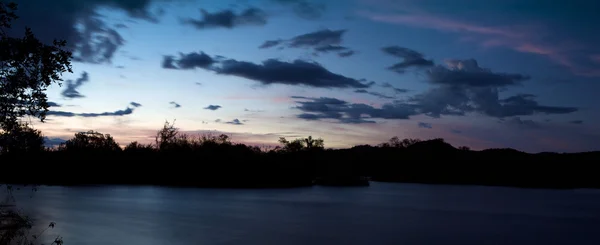 オカバンゴ デルタに沈む夕日 — ストック写真