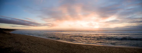 Sunrise on the indian ocean — Stock Photo, Image