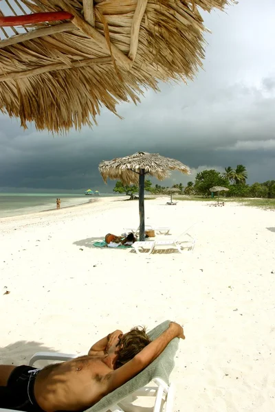 Sleep on the beach — Stock Photo, Image