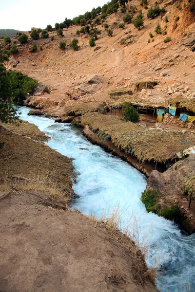 Kaskada w D'Ouzoud kaskady wodospadu w Maroko — Zdjęcie stockowe