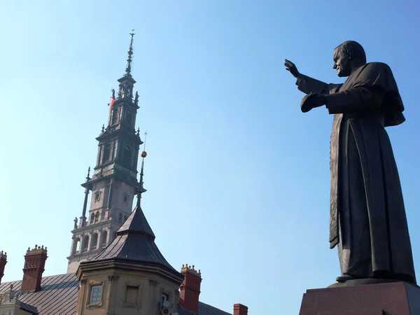 Pomník, socha sv. Jana Pavla ii jasna Gora v Čenstochové — Stock fotografie