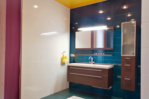 Moderní Koupelna Zelené Oranžové Tóny — Stock fotografie