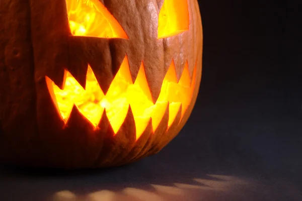 Photo Angry Pumpkin Illuminated Candle — Stock Photo, Image