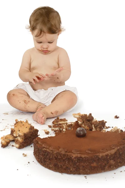 Μωρό ανακαλύπτοντας κέικ — Φωτογραφία Αρχείου
