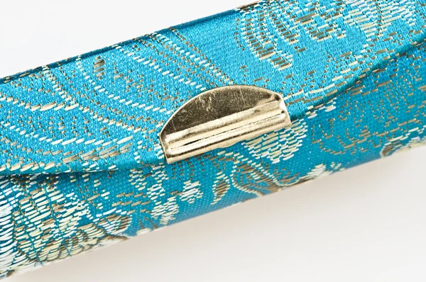 白い背景で隔離されたターコイズ ブルー財布 — ストック写真