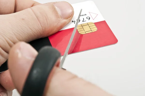 Mão Masculina Corte Cartão Crédito — Fotografia de Stock