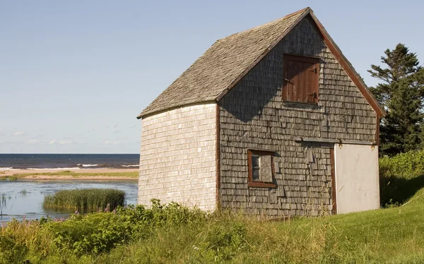 Barn by the Ocean — Stock Photo, Image