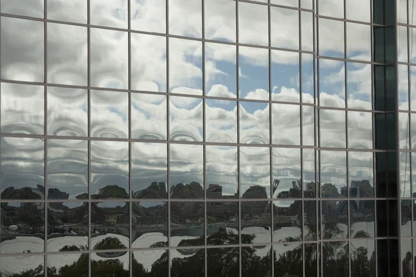 Reflet Secteur Riverain Halifax Dans Une Fenêtre Bureau — Photo