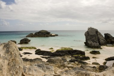 Bermuda adasındaki Horseshoe Körfezi plajı