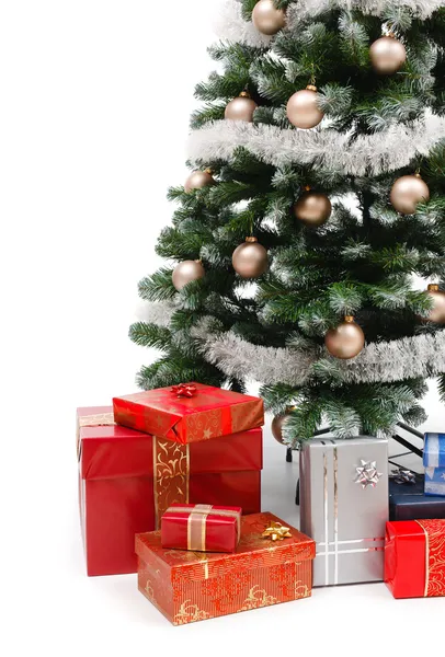 Hediyeli Noel ağacı — Stok fotoğraf