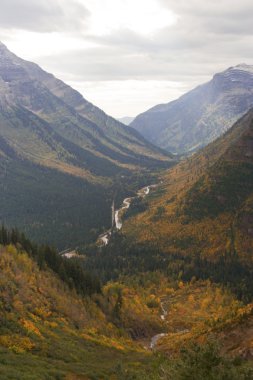 Glacier National Park: Going-to-the-sun road clipart