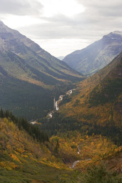 Glacier National Park: gå-till-the-sun road — Stockfoto
