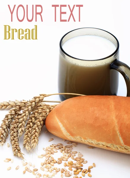Süt ve ekmek — Stok fotoğraf