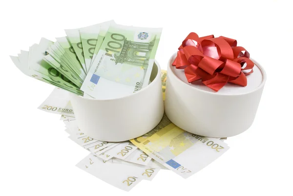 Caixa redonda branca com notas de um e duzentos euros — Fotografia de Stock