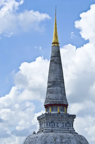 Деталь Огромного Храмового Комплекса Ват Пхра Махата Накхон Таммарат — стоковое фото