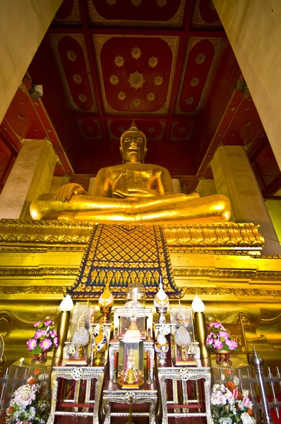 Viharn Phra Mongkol Bo-Bitr — Foto de Stock