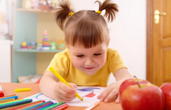 Little girl draws with felt-tip pen — Stock Photo, Image