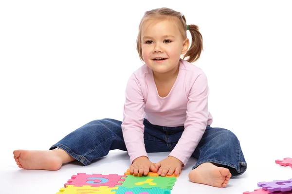 Κοριτσάκι με το αλφάβητο — Φωτογραφία Αρχείου