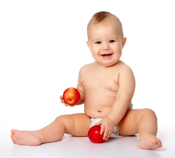白で分離された つの赤いりんごとかわいい小さな子供の肖像画 — ストック写真