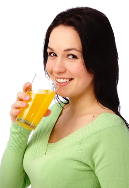 Joven atractiva mujer bebe jugo de naranja —  Fotos de Stock