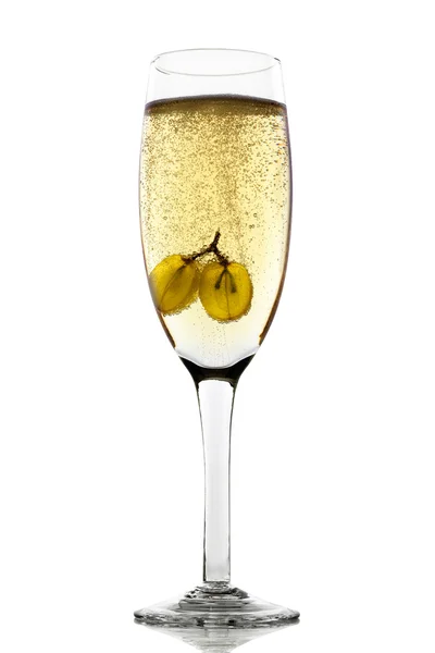 Grapes in champagne — Stock Photo, Image