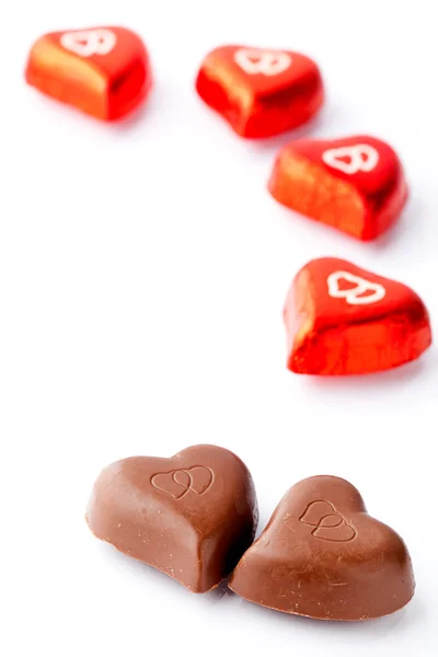 Sevgililer Günü Beyaz Bir Arka Plan Için Lezzetli Çikolata Kalpler — Stok fotoğraf