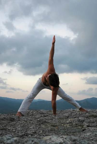 Hatha yoga — Stok fotoğraf
