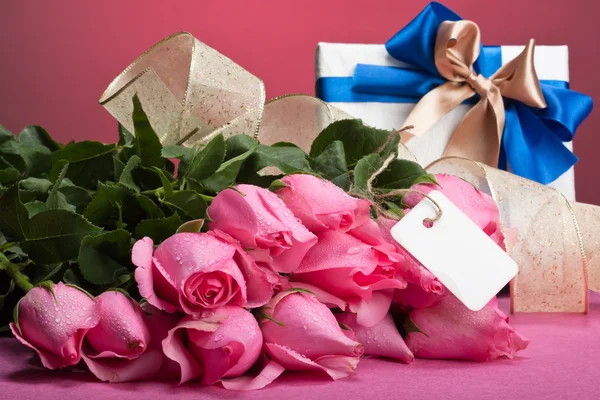 Romantické Valentýna dárky — Stock fotografie