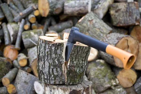 木材労働者木こり斧 — ストック写真