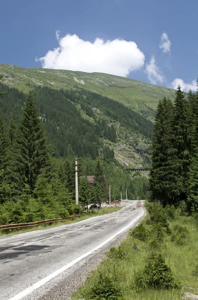 Transfagarasan - road on a high mountain — Stock Photo, Image
