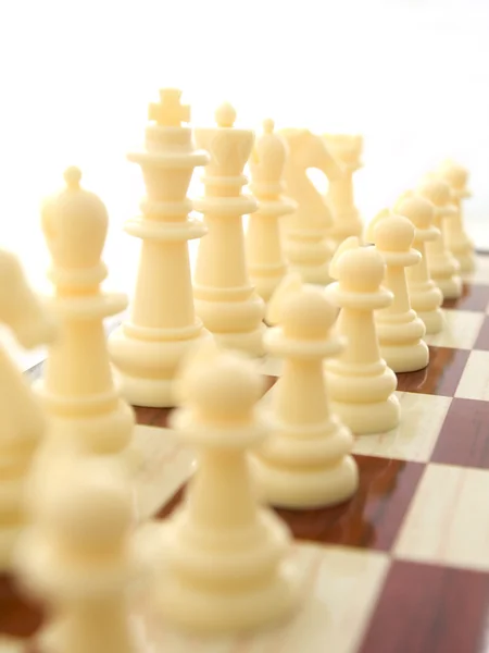 Les hommes d'échecs blancs — Photo