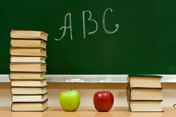 Alphabet and apples — Stock Photo, Image