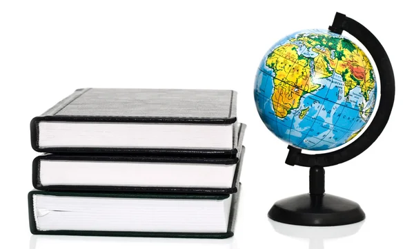 Boeken en globe — Stockfoto