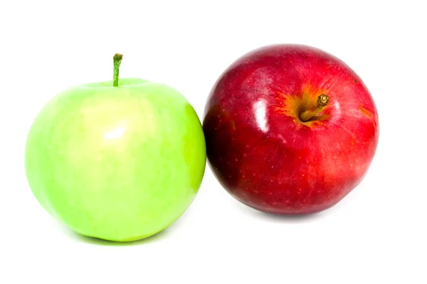 Dos manzanas frescas —  Fotos de Stock