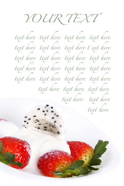 Strawberries and Pitahaya — Stock Photo, Image