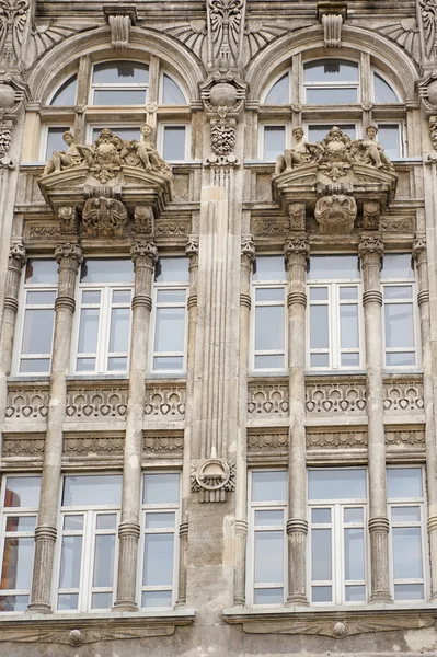Fachada exterior de um edifício — Fotografia de Stock