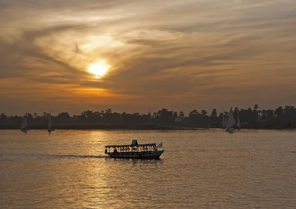 Закат Реке Нил Египте Традиционными Лодками — стоковое фото