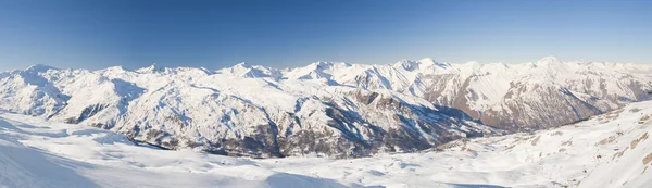 Panoramautsikt ner en Bergdal — Stockfoto