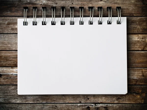 Blank note paper on wood panel — Stock Photo, Image