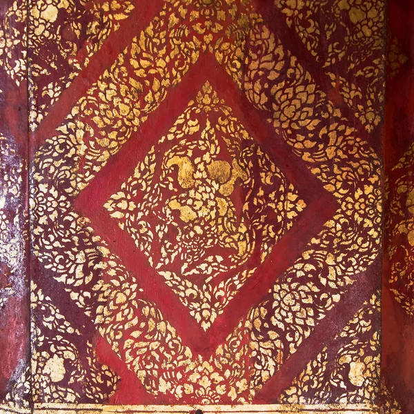 Тайская традиционная золотая живопись — стоковое фото