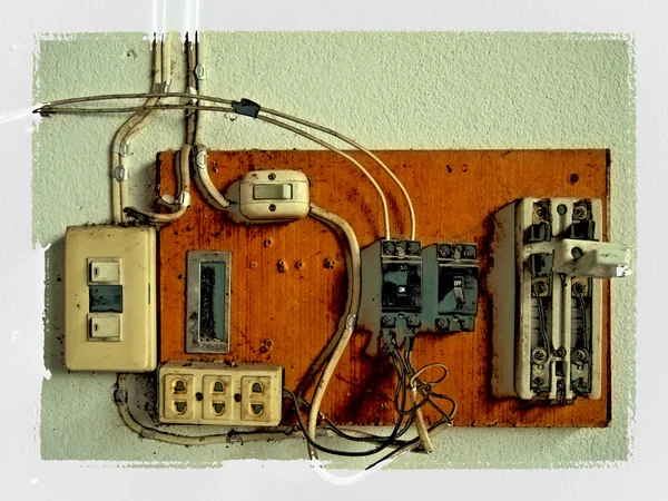 Stary przełącznik na panelu elektrycznego — Zdjęcie stockowe