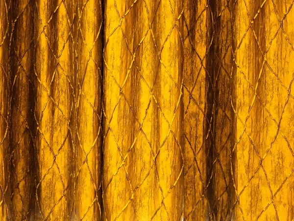 在一个舞台上黄金色的窗帘 — 图库照片